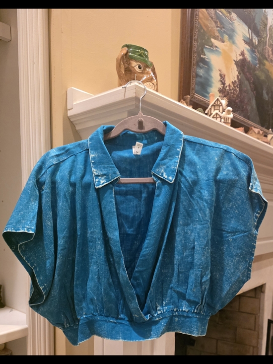 Zenana Outfitters Tops - Zenana Outfitters Teal Washed Cropped V-Neck Top. NWOT!